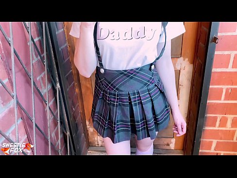 ❤️ Məktəbli qız öz sikini dərindən çəkir və dərslər yerinə sikik edir. ️❌ Sikişmə videosu  az.hentaivost.ru ☑